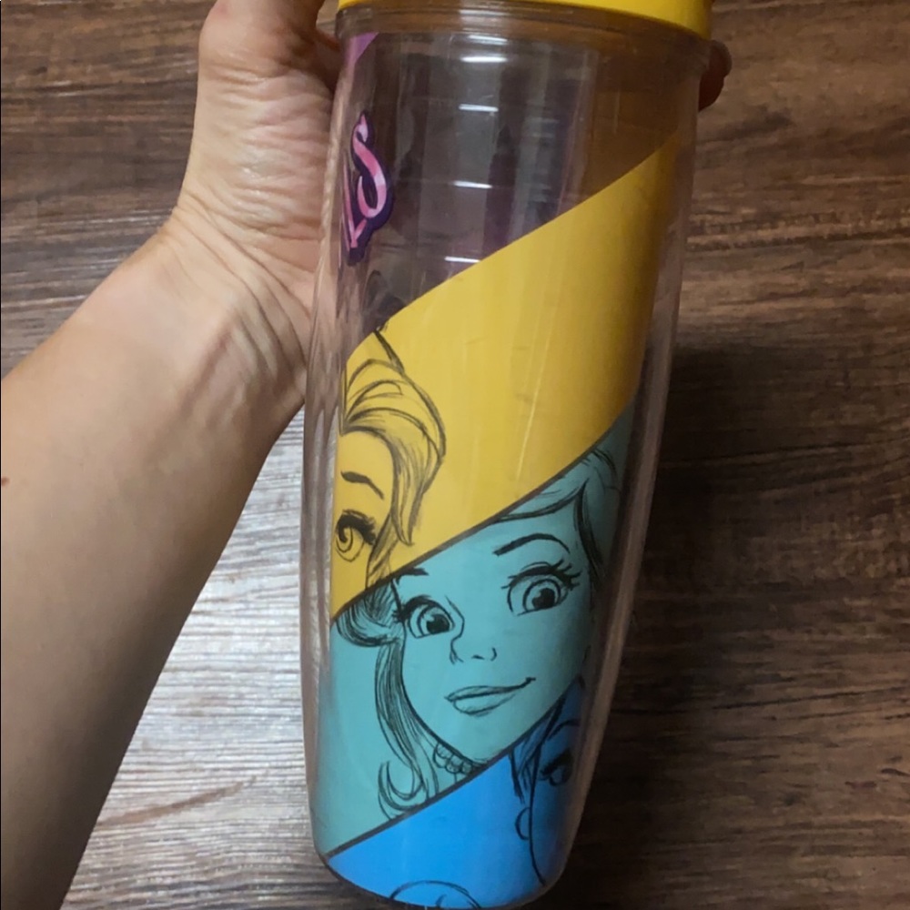 Yellow Tervis water bottle. #squadgoals